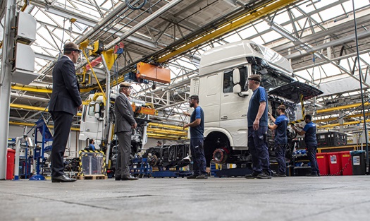 The-Dutch-King-Willem-Alexander-visits-DAF-Trucks-05